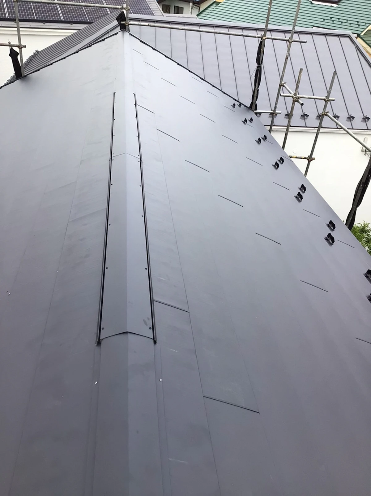 戸建ての屋根の葺き替え工事の施工後