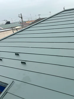 屋根カバー工法工事(茅ヶ崎市)の施工後