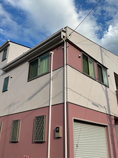 戸建ての外壁・屋根塗装（平塚市） 施工時の様子 2