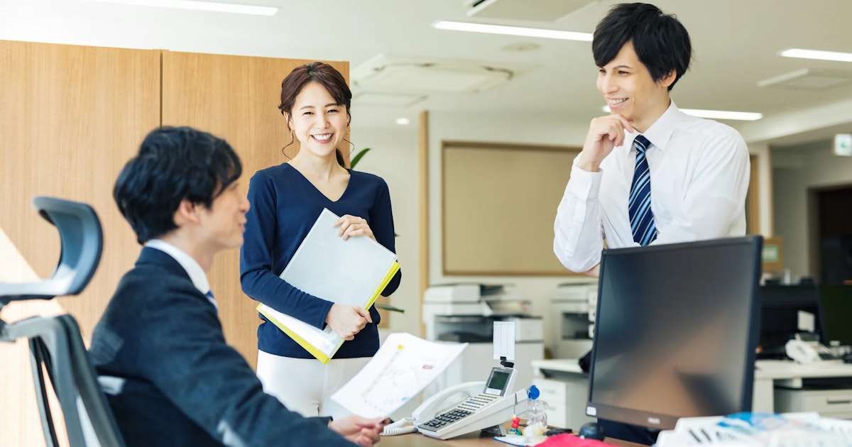 コミュニケーション能力を高める要素とは?高い人の特徴や会社で鍛える方法を解説 | タレントマネジメントラボ