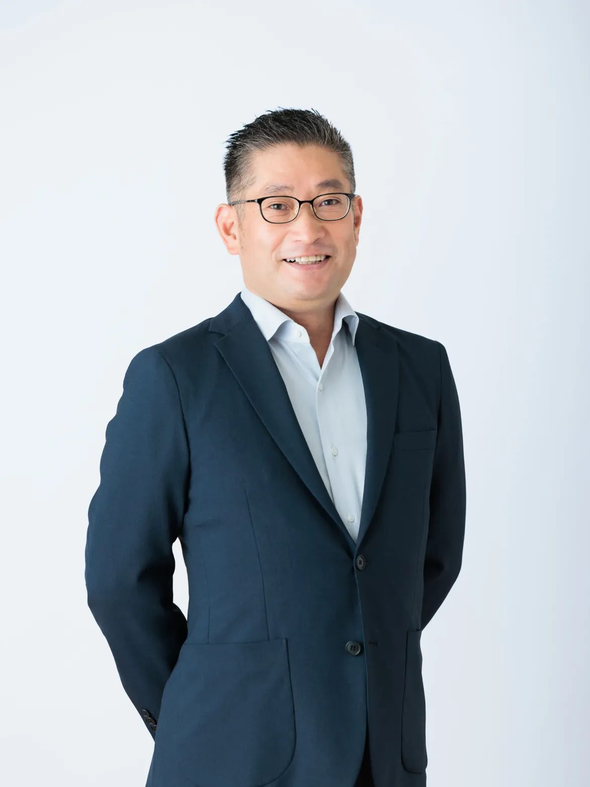 小沼 晴義
