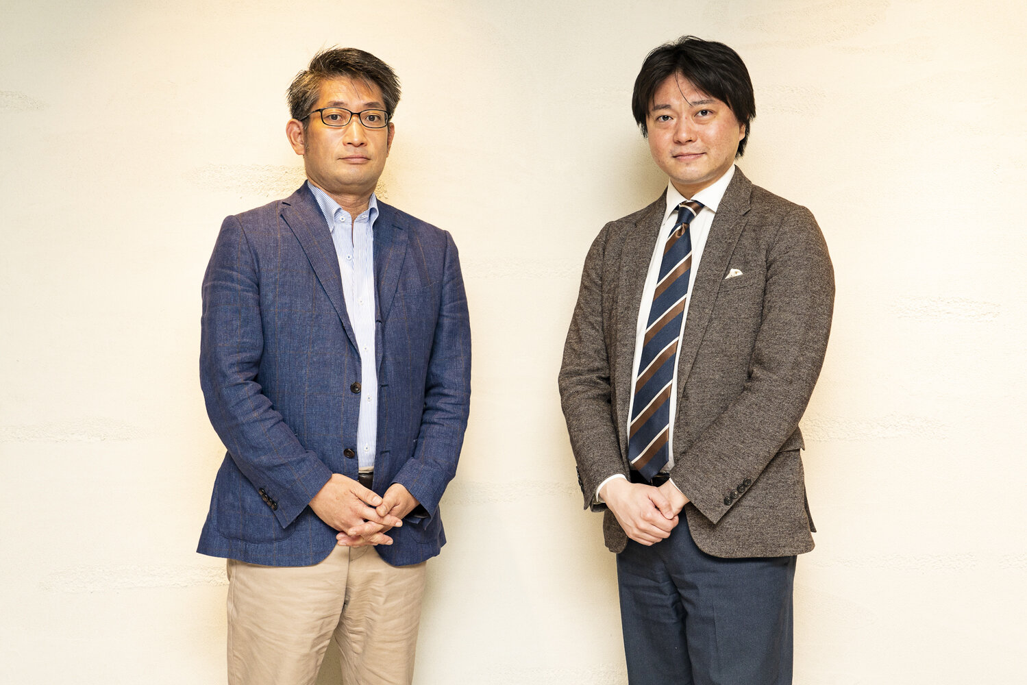 河野氏とジャフコ担当キャピタリストの小沼晴義（左）