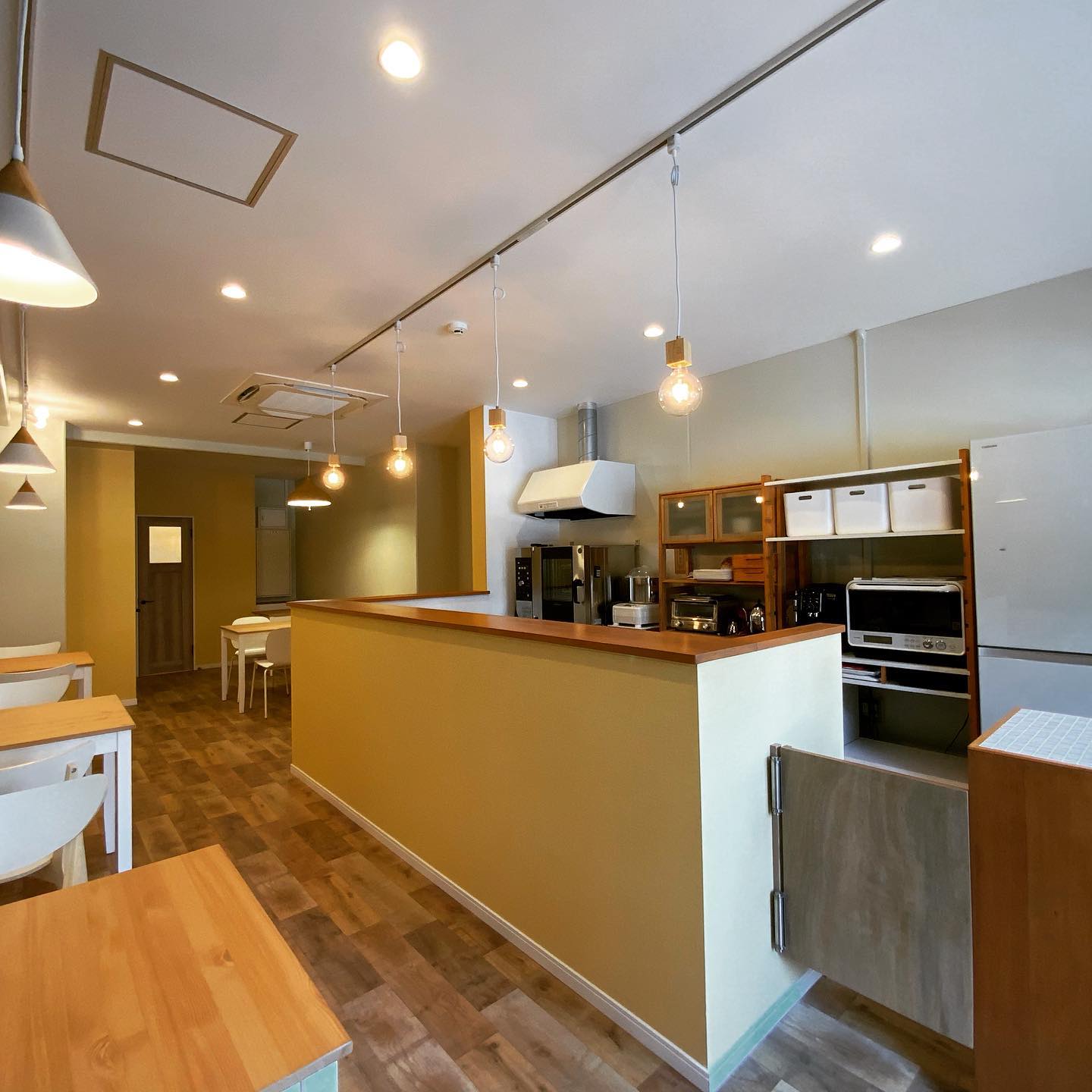 IKEAキッチンとご支給品で浅草にカフェを作りました♪の施工写真 2