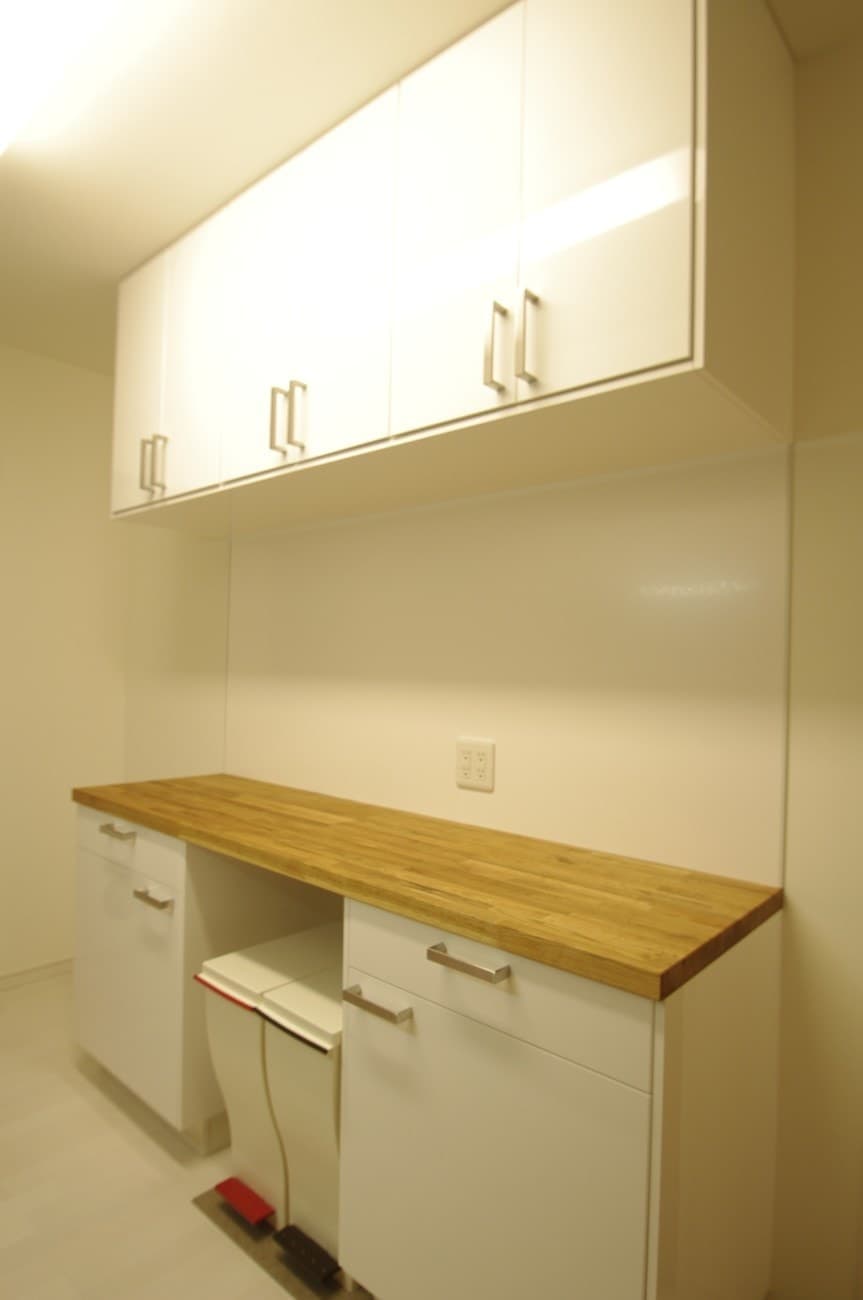 IKEAでつくる食器棚の施工事例