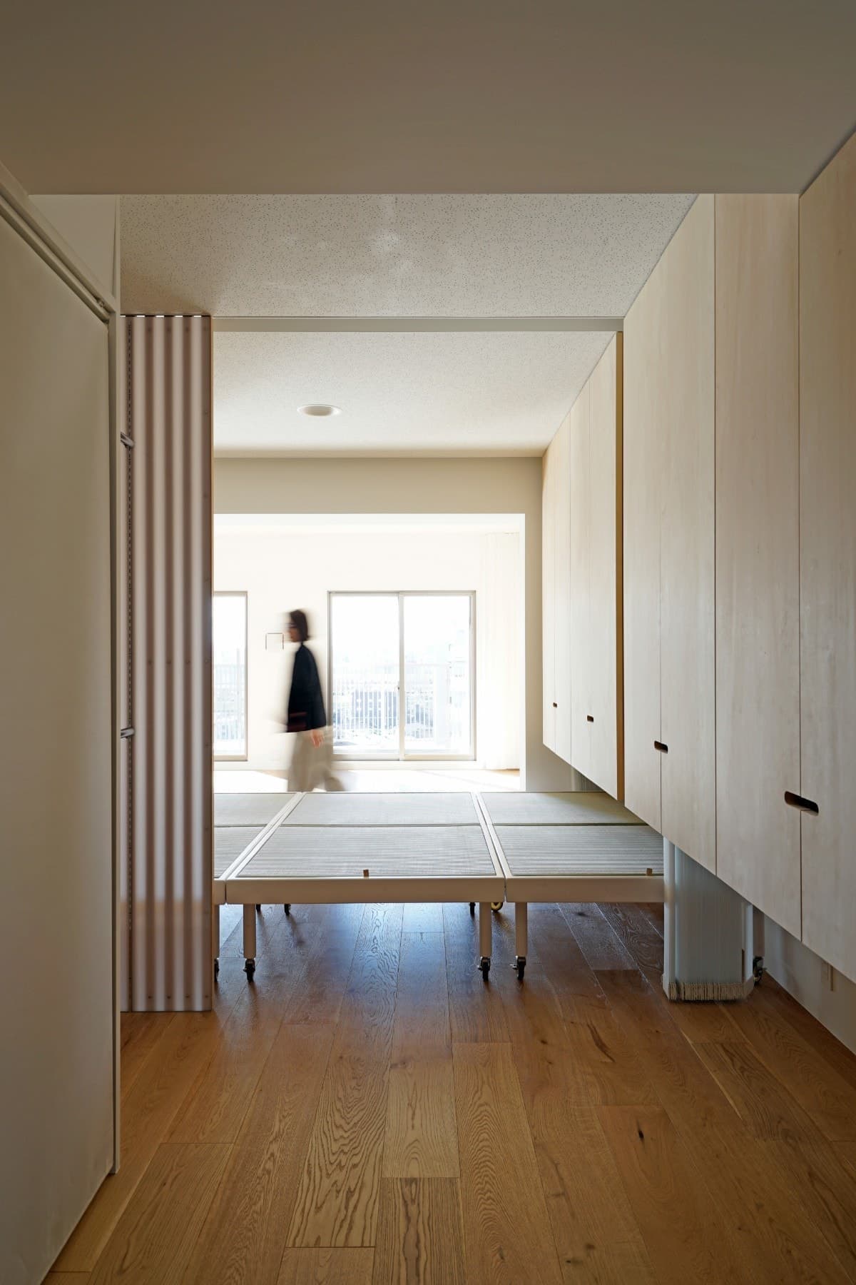 大規模マンションの角部屋｜別角度から見た完成空間