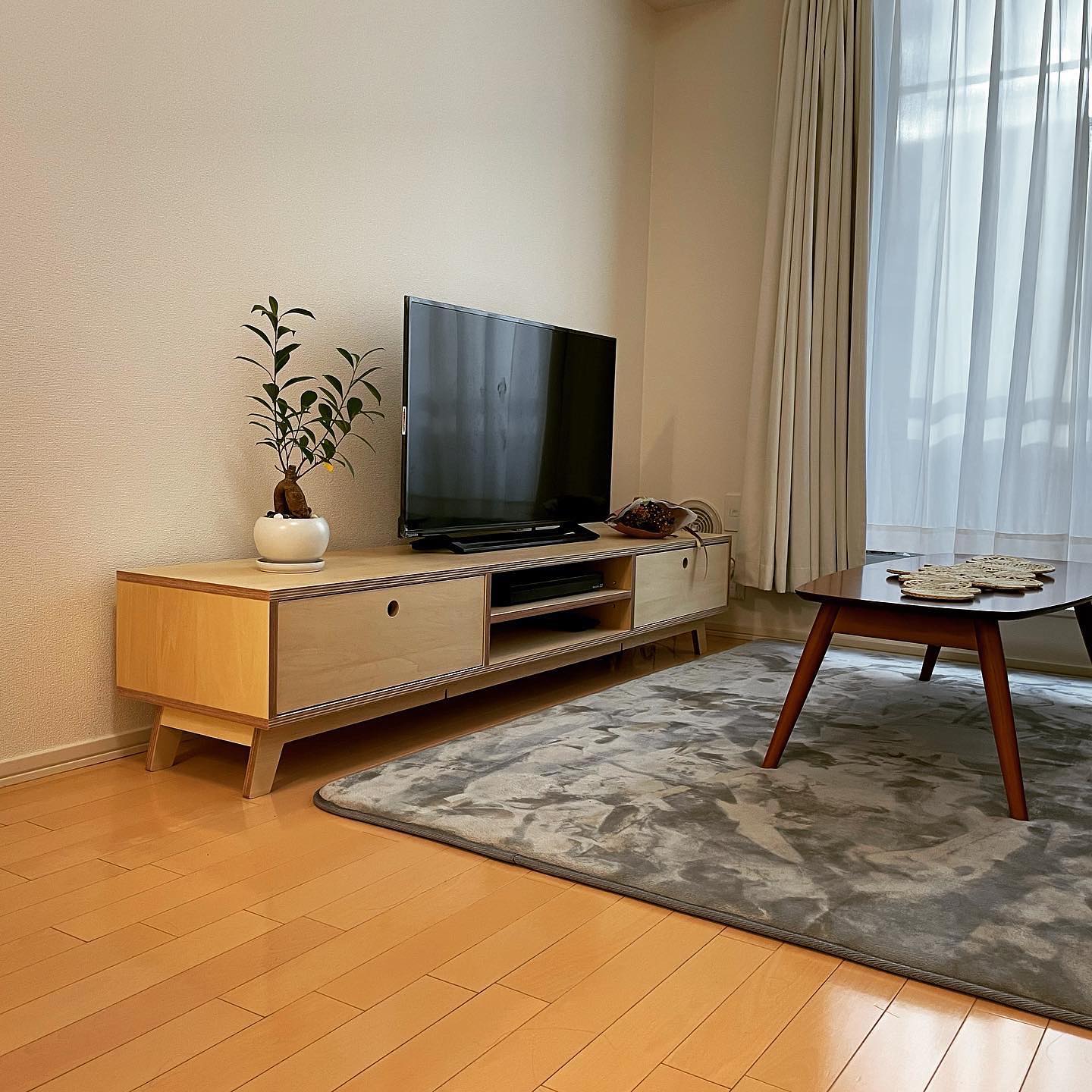 フラットなTVボードも一緒に納品してきましたの施工写真 5
