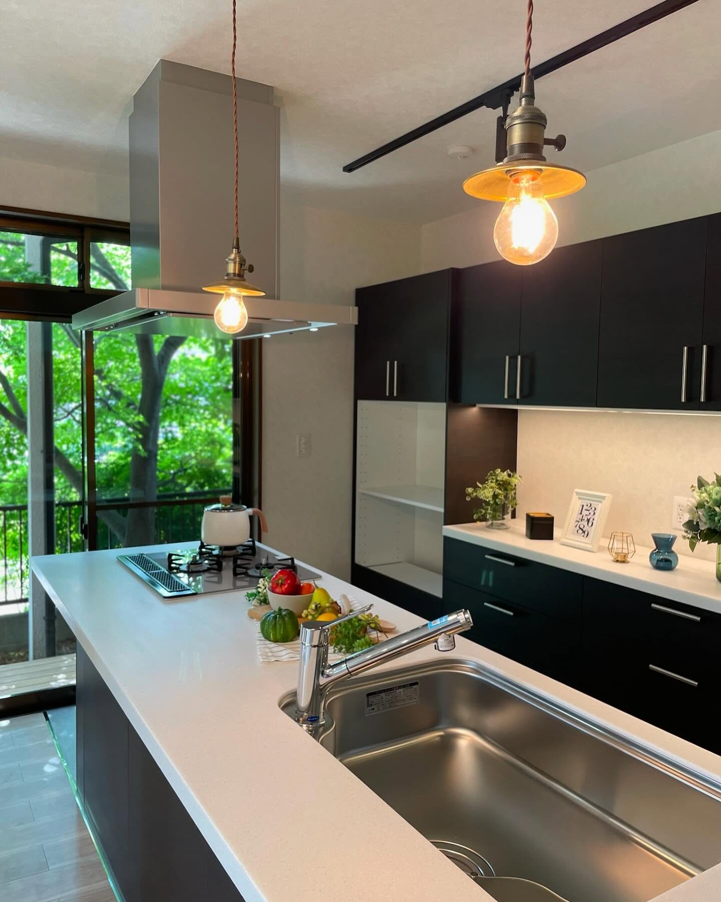 IKEAキッチンで一戸建てをリフォームの施工写真 10