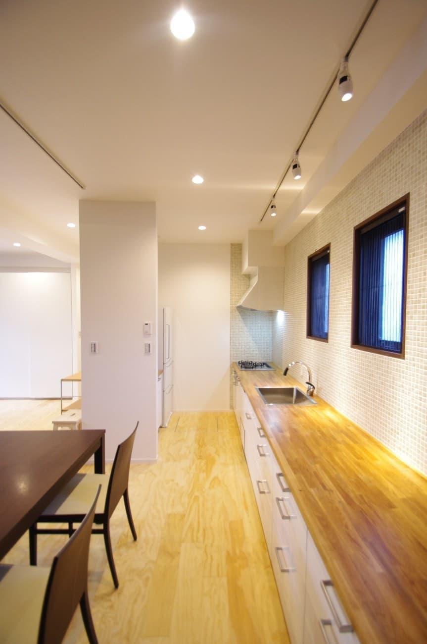 IKEAで作る5mのロングキッチン|完成した空間の全景