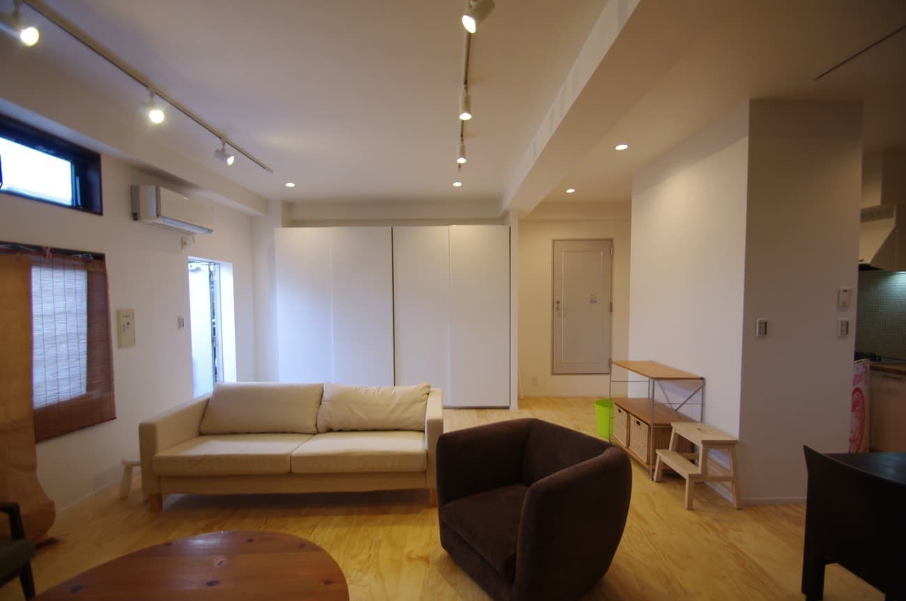 IKEAで作る5mのロングキッチン|空間全体の構成