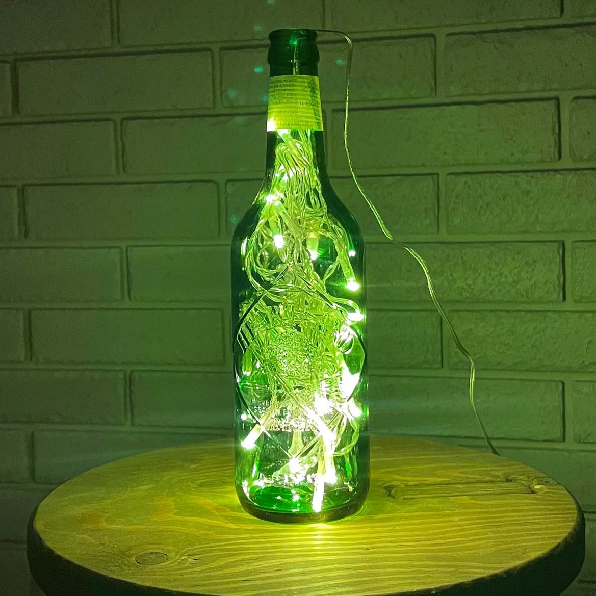 IKEAのストリングライトをビール瓶に入れたらめっちゃ綺麗でした(^^)の施工事例