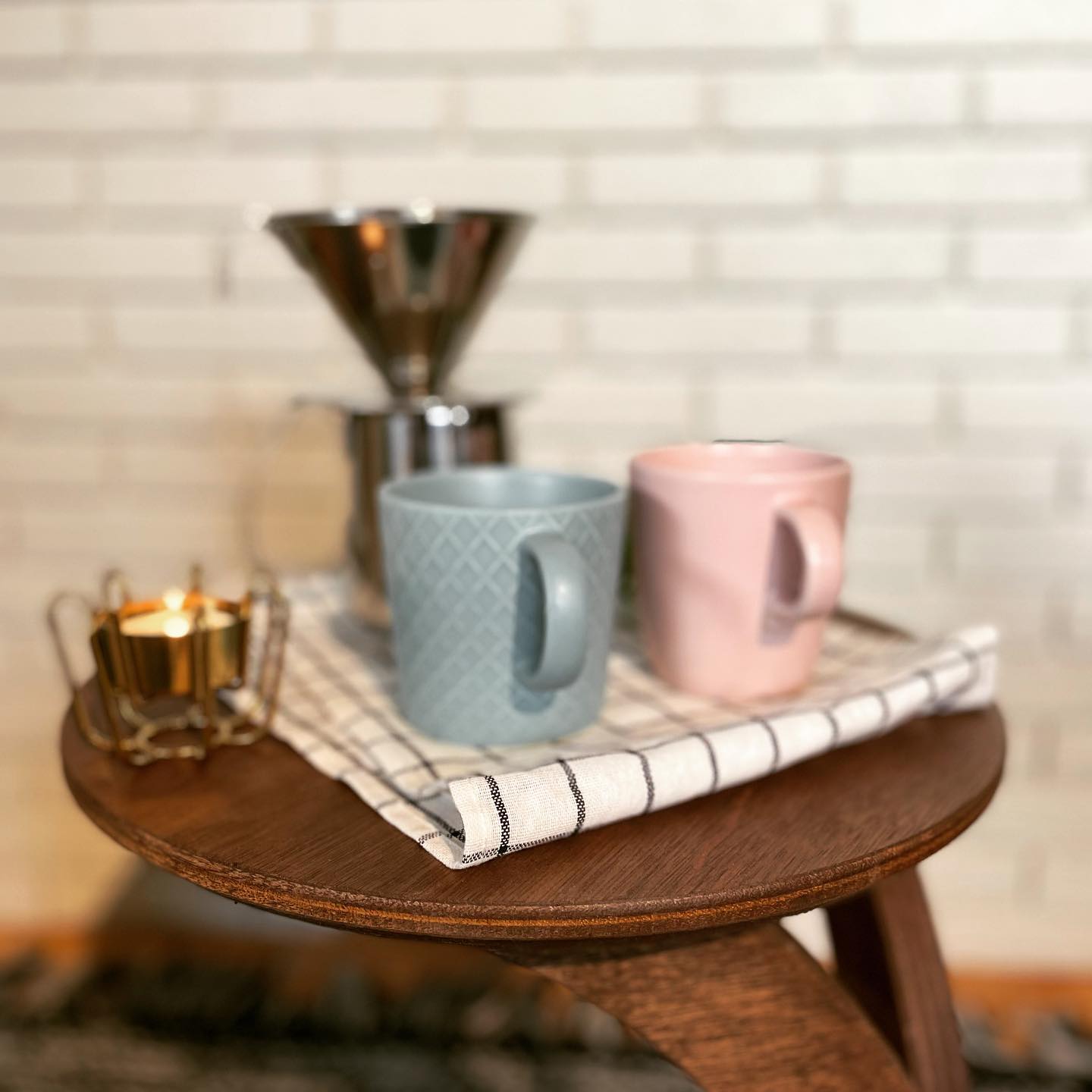 以前CGで作ったコーヒーテーブルのリアル版が完成です😊の施工写真 2