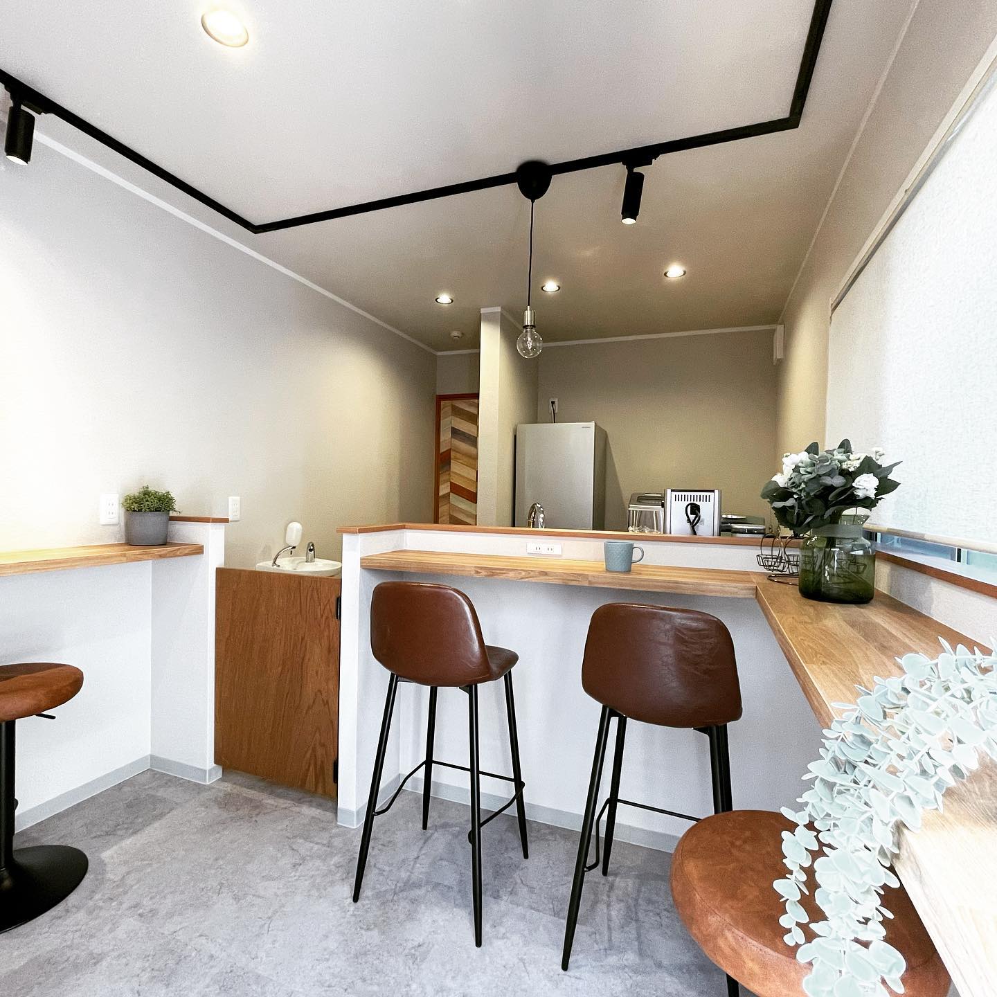 年に1件くらいご相談いただく楽しい案件♪IKEAで作る自宅カフェが完成です😊の施工写真 2