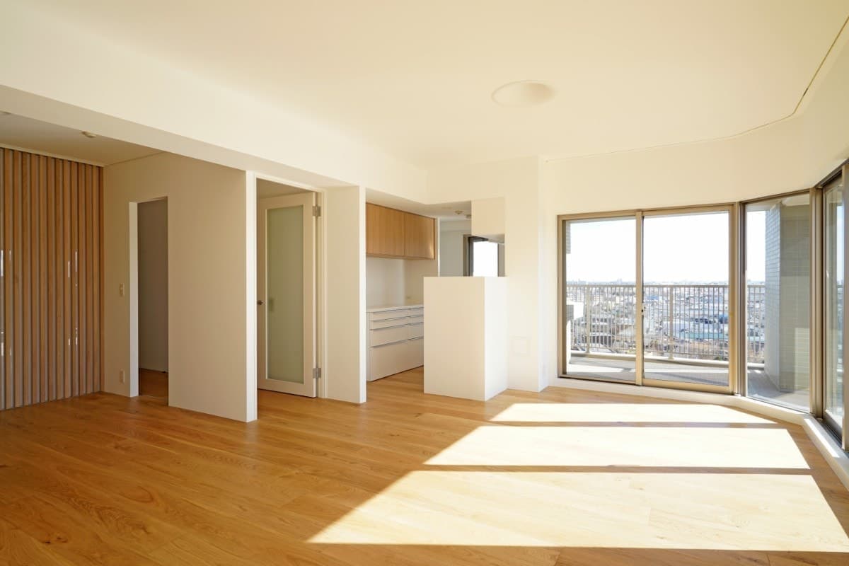 大規模マンションの角部屋｜造作・加工部分の納まり