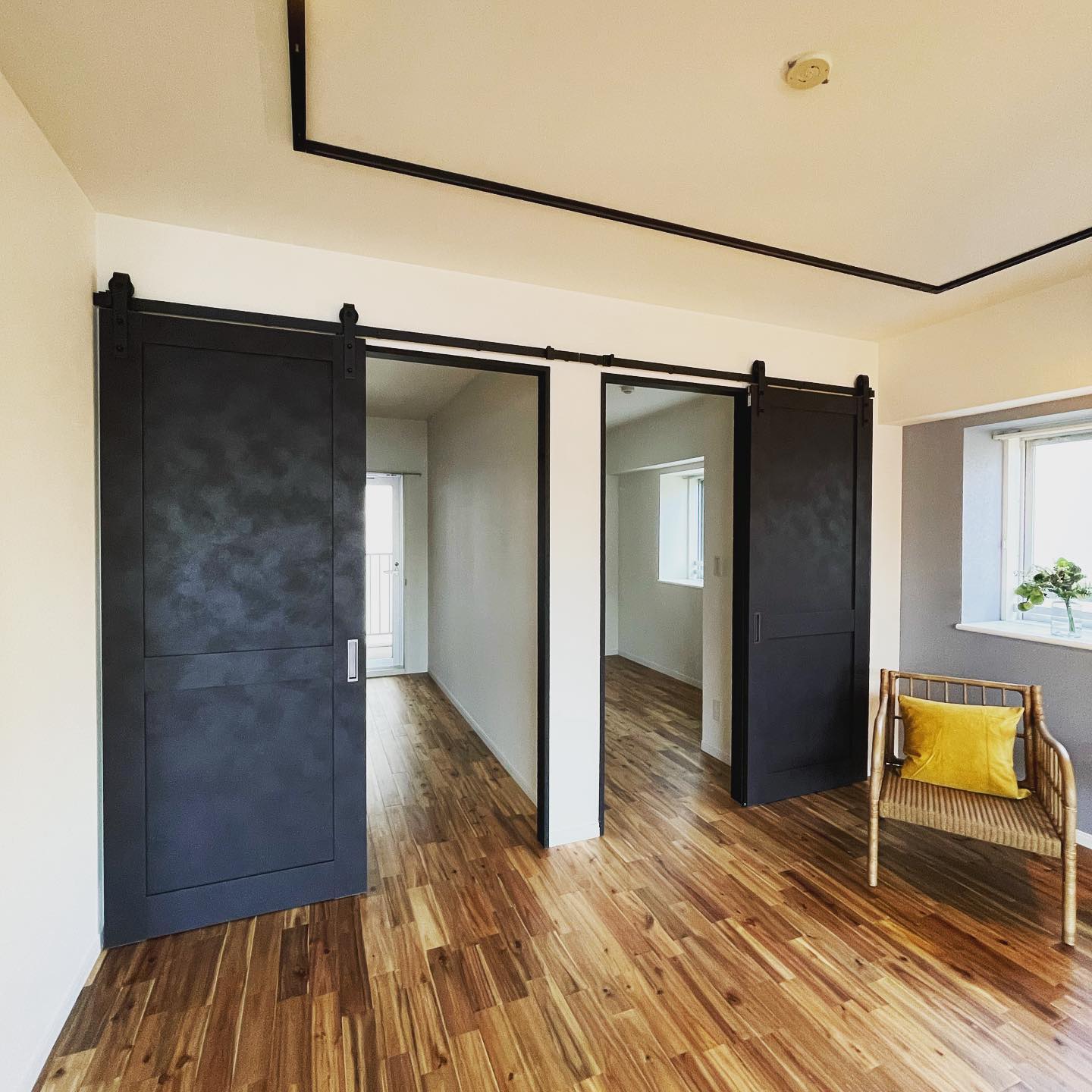 リクシルの建具をカスタマイズの施工写真 2