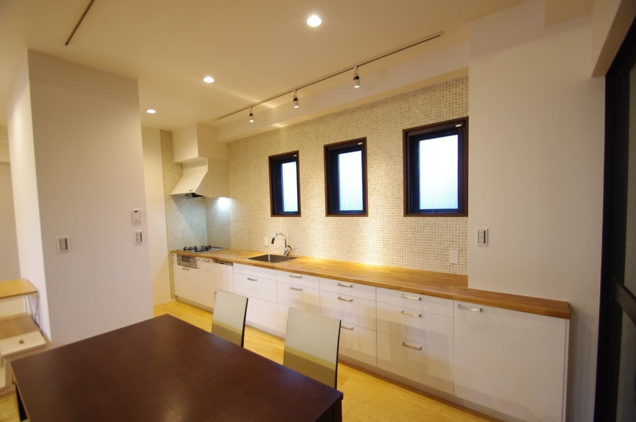 IKEAで作る5mのロングキッチン|別角度から見た完成空間