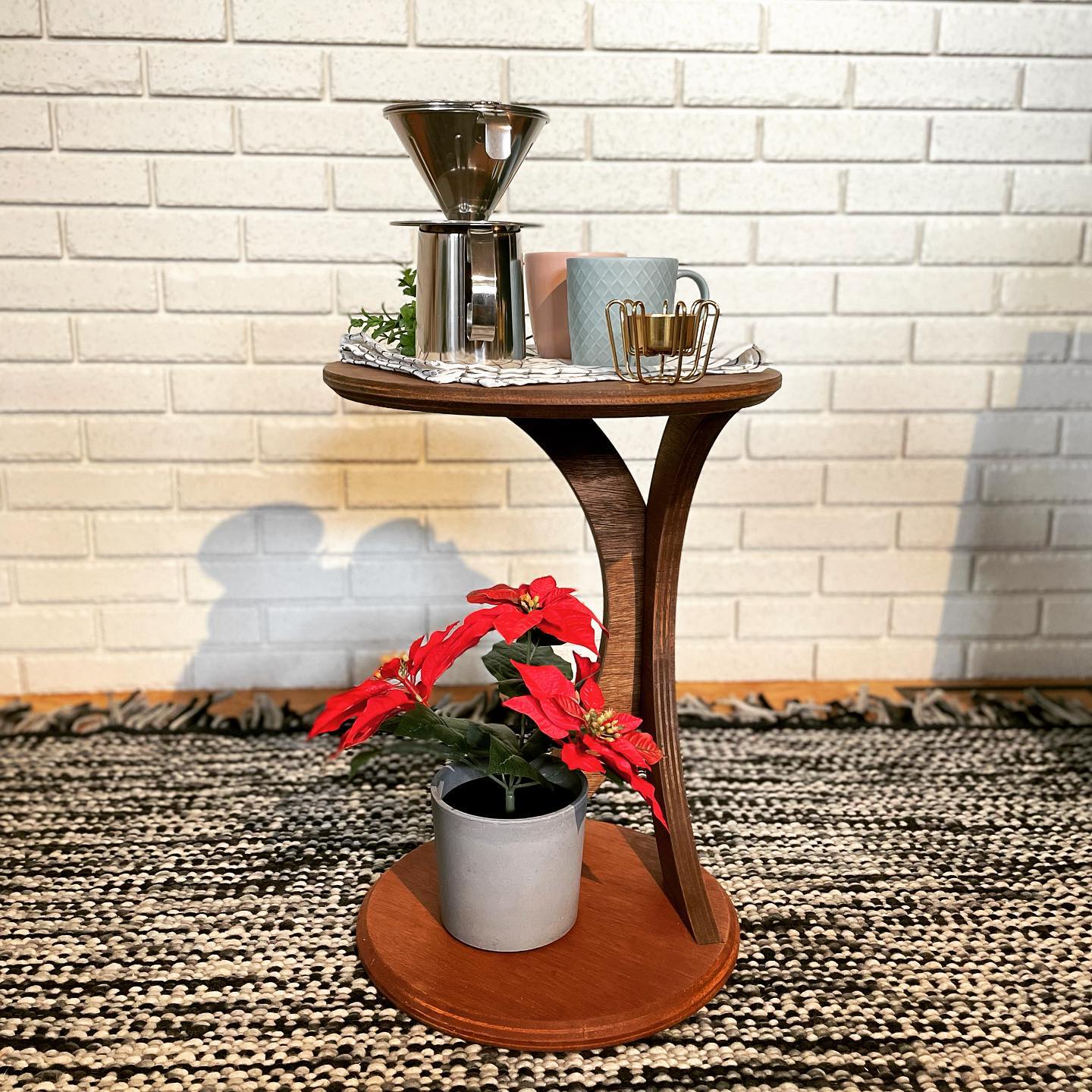 以前CGで作ったコーヒーテーブルのリアル版が完成です😊の施工事例