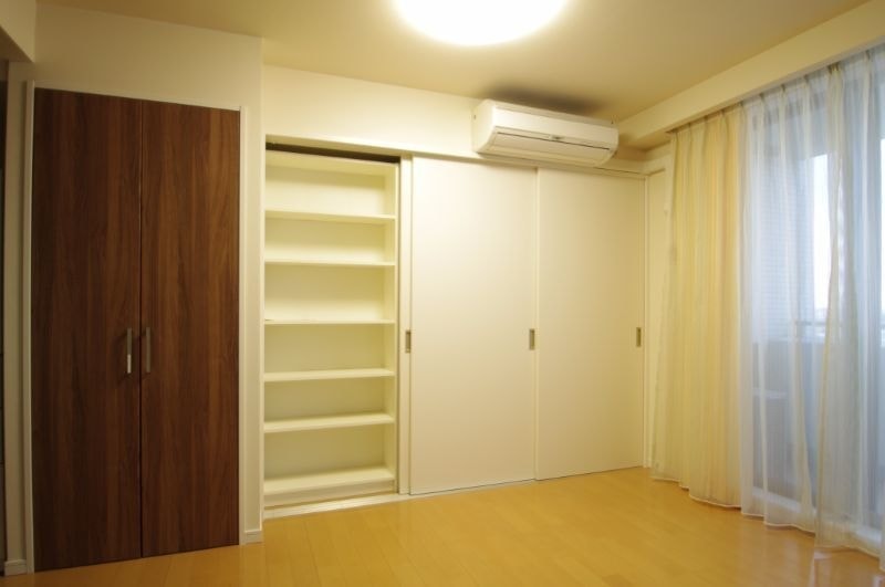 物入の中もIKEAですっきり｜空間全体の構成
