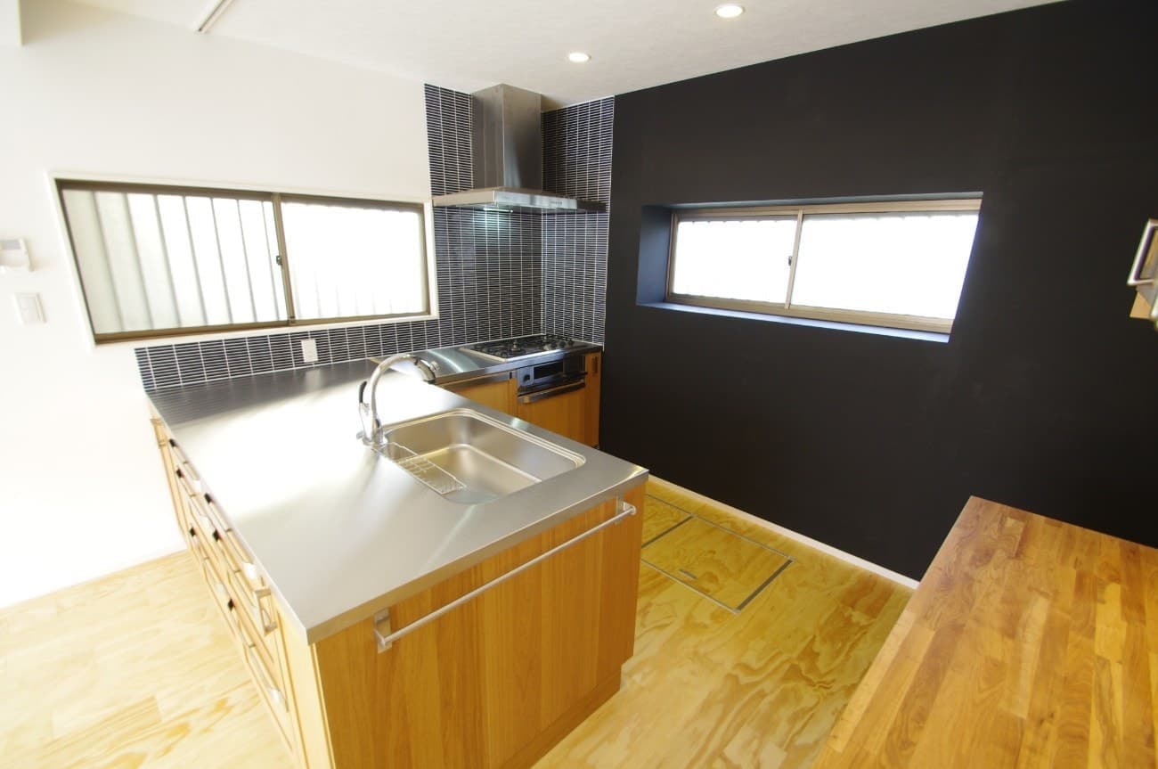木造住宅をIKEAでフルリフォーム｜設備と収納の納まり
