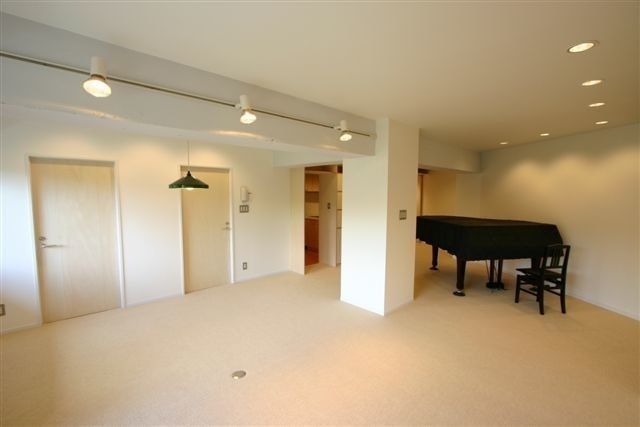Flat Himonya 208の施工事例