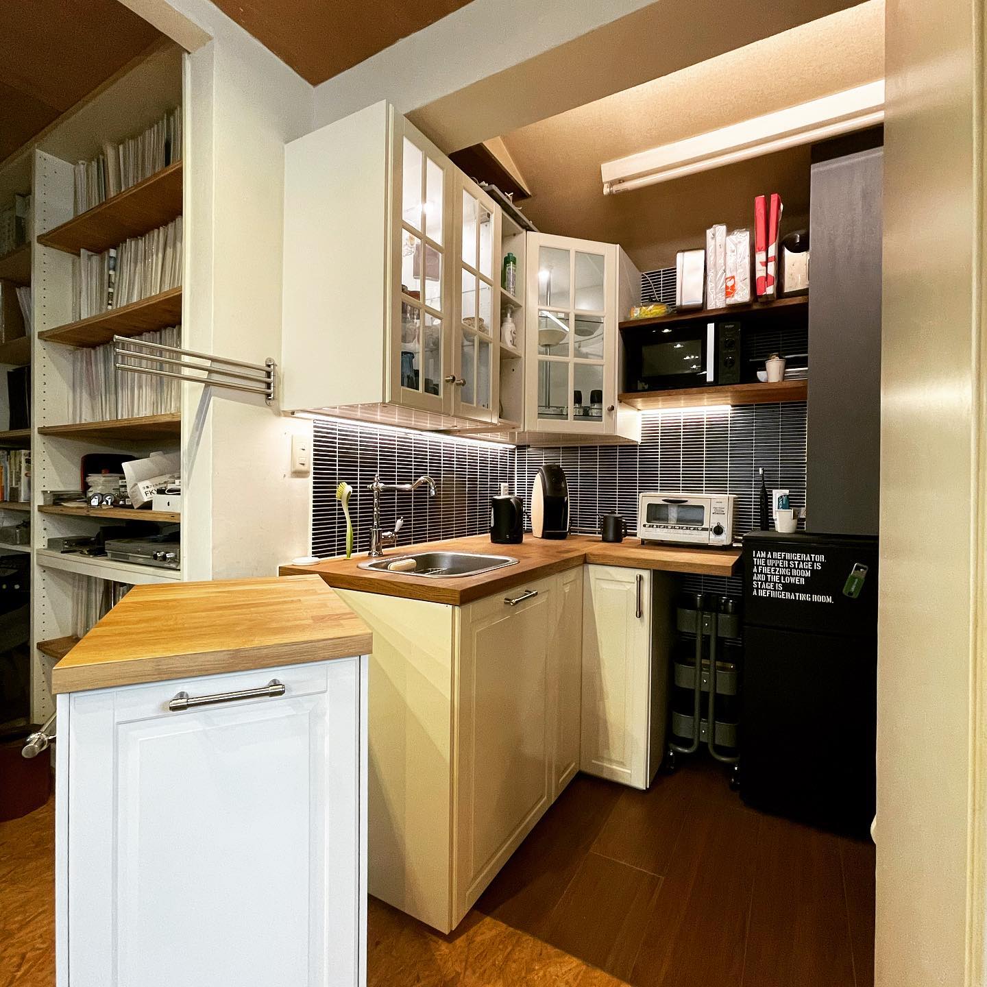 オフィスのIKEAキッチンちょっと延長の施工写真 4