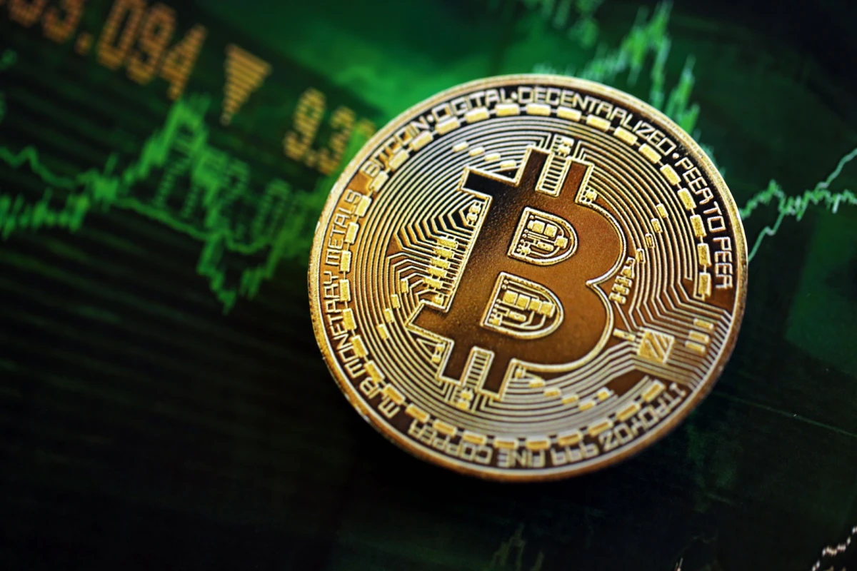 ビットコイン急騰 バンク・オブ・アメリカら大手動向を好感し90,000ドル台回復 | Iolite（アイオライト）