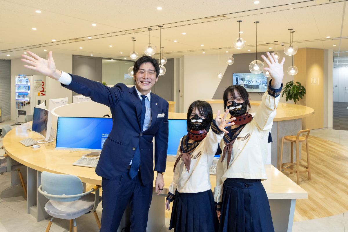 IT Instructor × AI-Native Generation-1