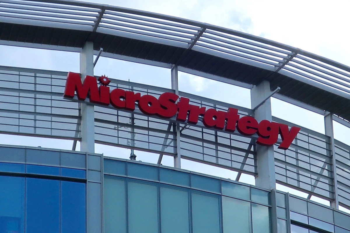 NEWS】米マイクロストラテジー、ビットコイン大量購入 株価も24年ぶり高値 | Iolite（アイオライト）