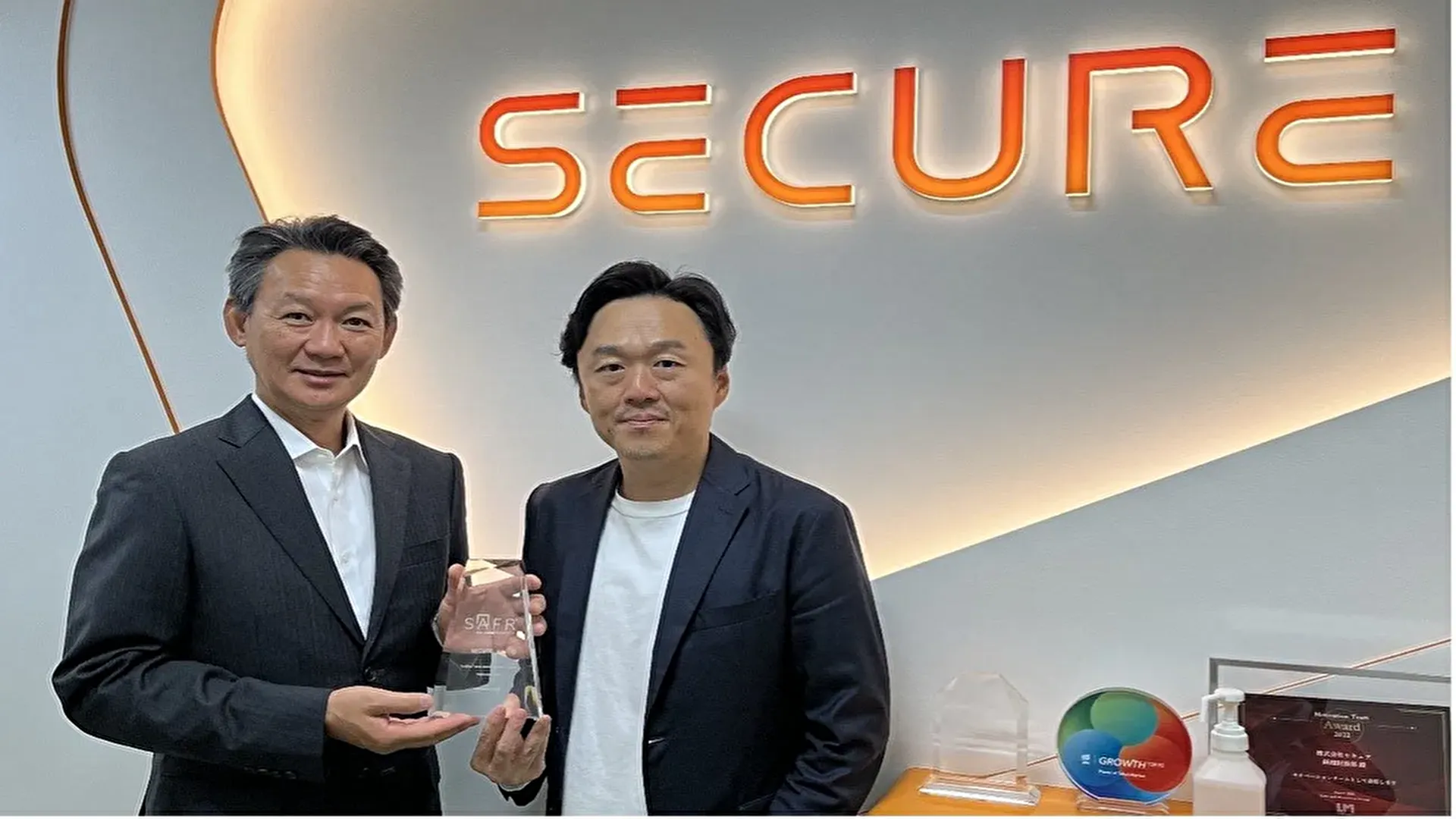 セキュア×リアルネットワークス】世界最高水準のAI顔認証