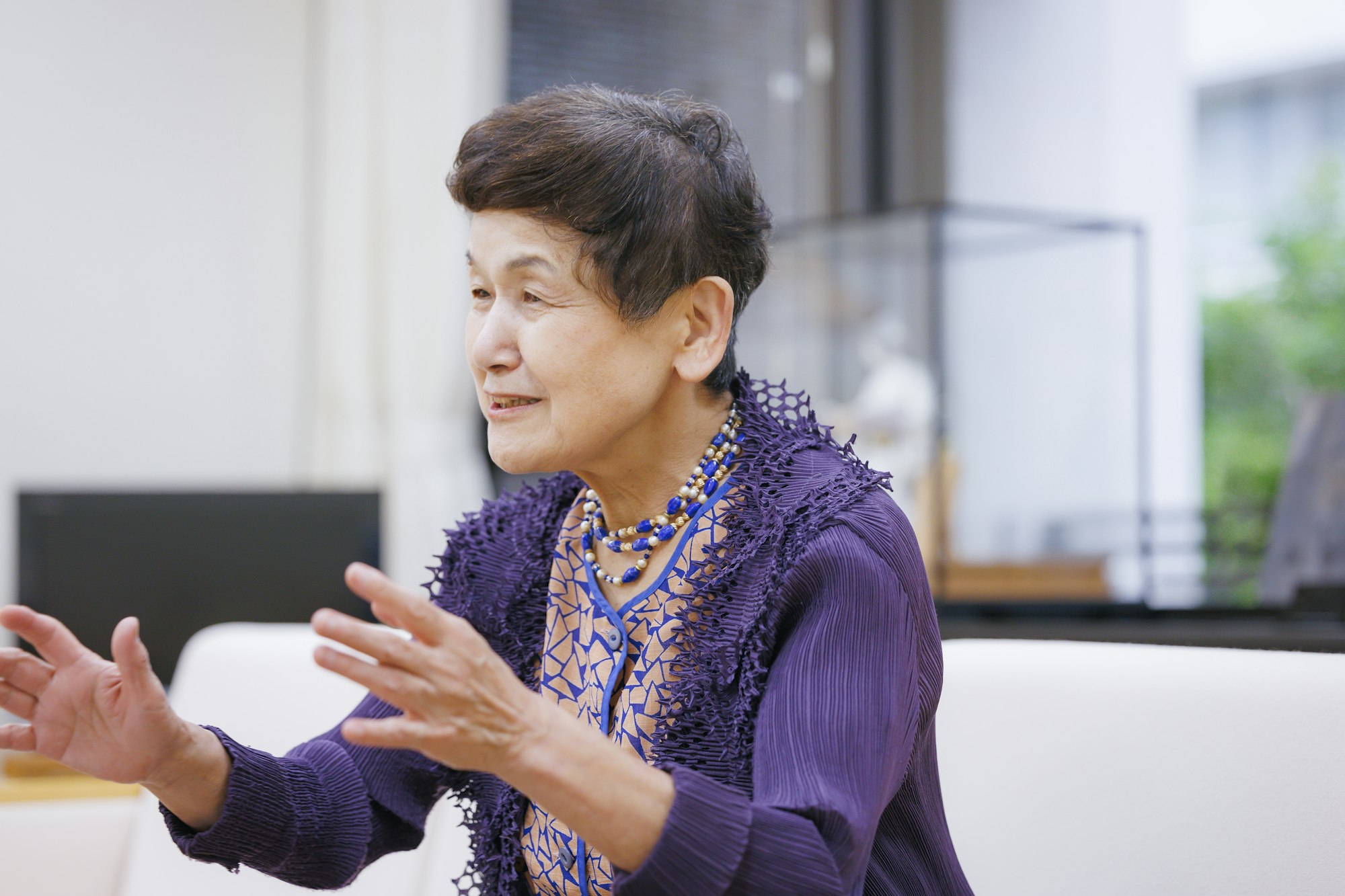 介護メディア『安心介護ニュース』のインタビュー取材に応える昭和女子大学総長・坂東眞理子さん(撮影・加藤春日)