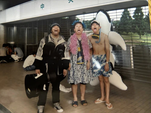 「ちゃんと秘策は考えてるがな！」路上ライブで人気のコブクロに取った対抗手段は？  コザック前田の青春依存狂時代（11）