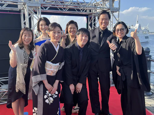 高知東生さん「仲間と一緒にここに来た」、約束のレッドカーペットに登場(横浜国際映画祭)