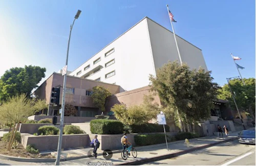 不安のアルゴリズム―MetaとGoogleの責任―