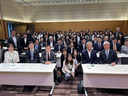 クレカ禁止、即刻決断を 「依存症議連」で問題が鮮明に