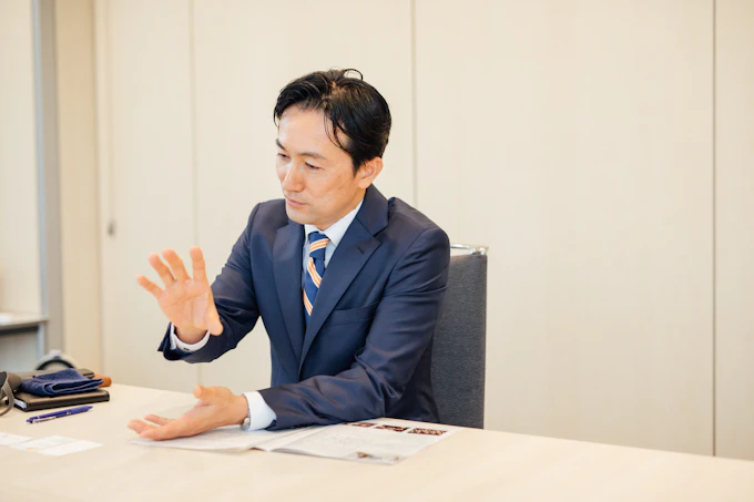 中村亨さんへの取材の写真