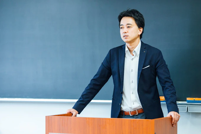 国見健介さんへの取材の写真