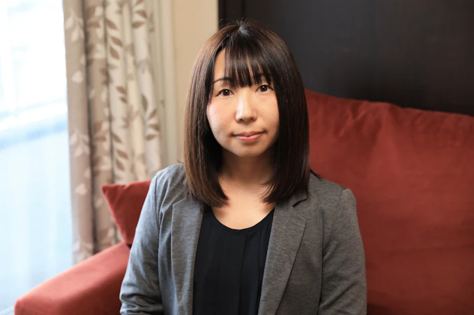 與世田温子さんへの取材の写真