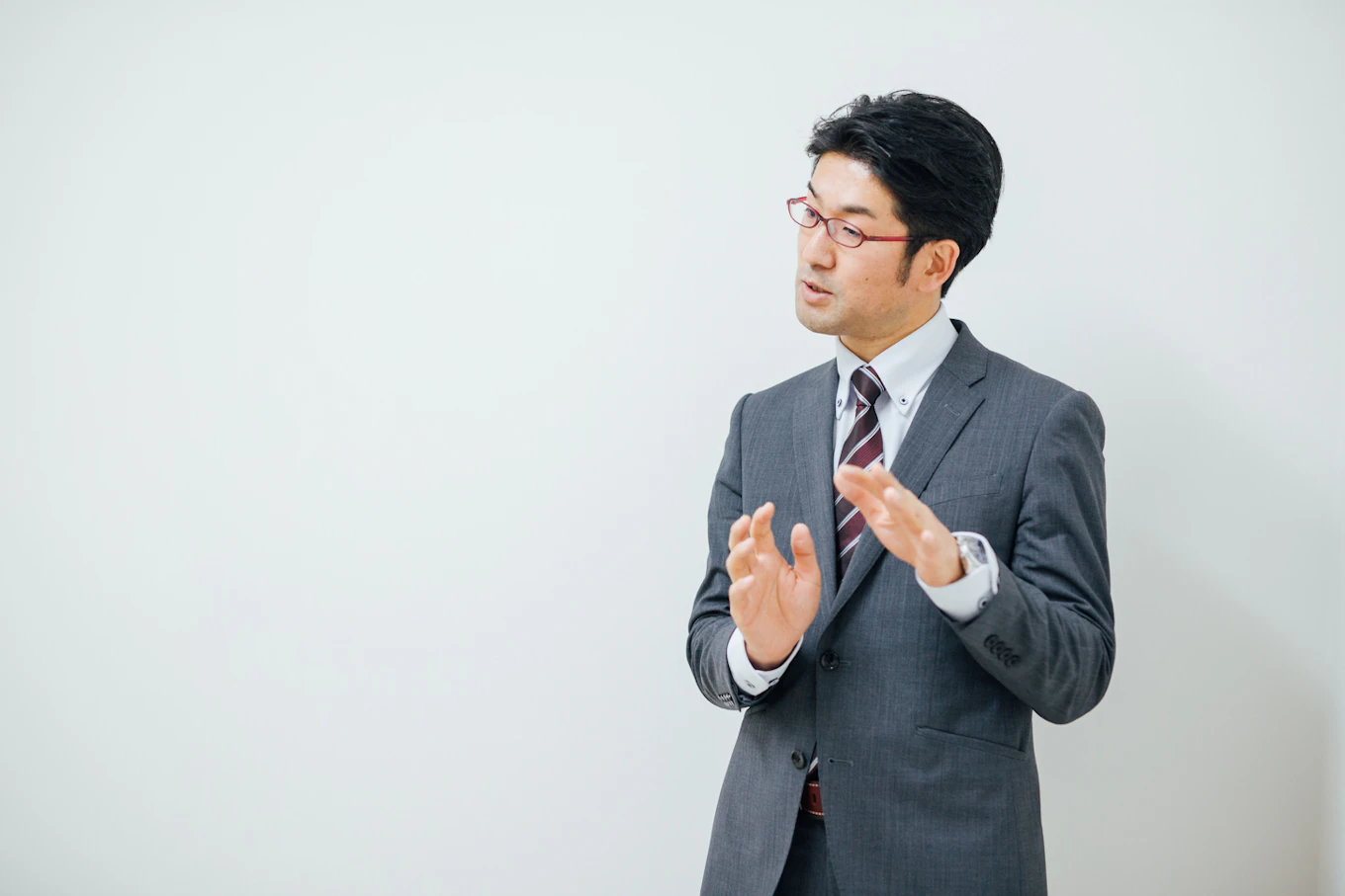 塚越 学さん