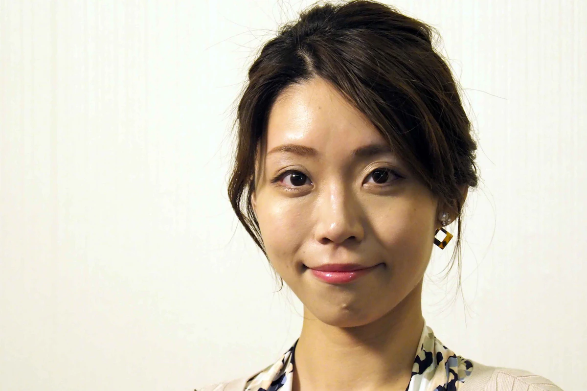 礒村 奈穂