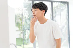 記事「レーザー脱毛でシミやほくろはどうなるのか？」のメインビジュアル画像