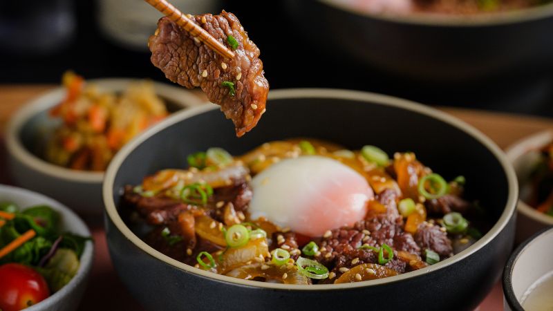 An All-Day Dining Experience with a Rewarding Career Path