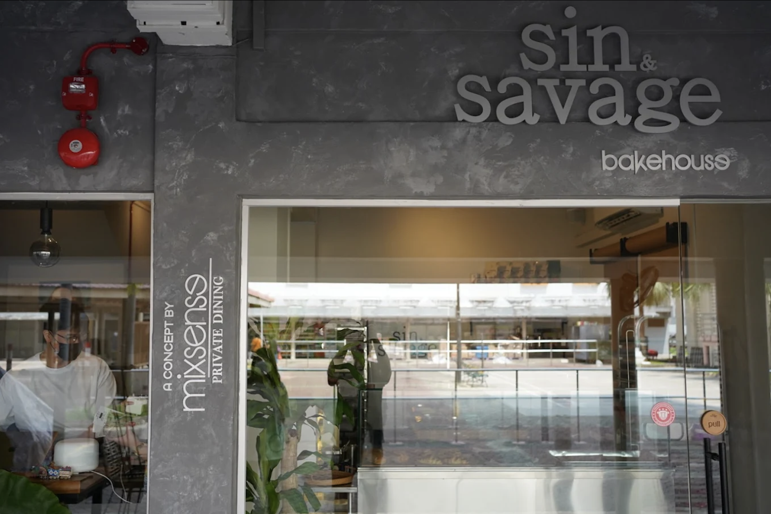 Be the face of a café brand that people genuinely love.