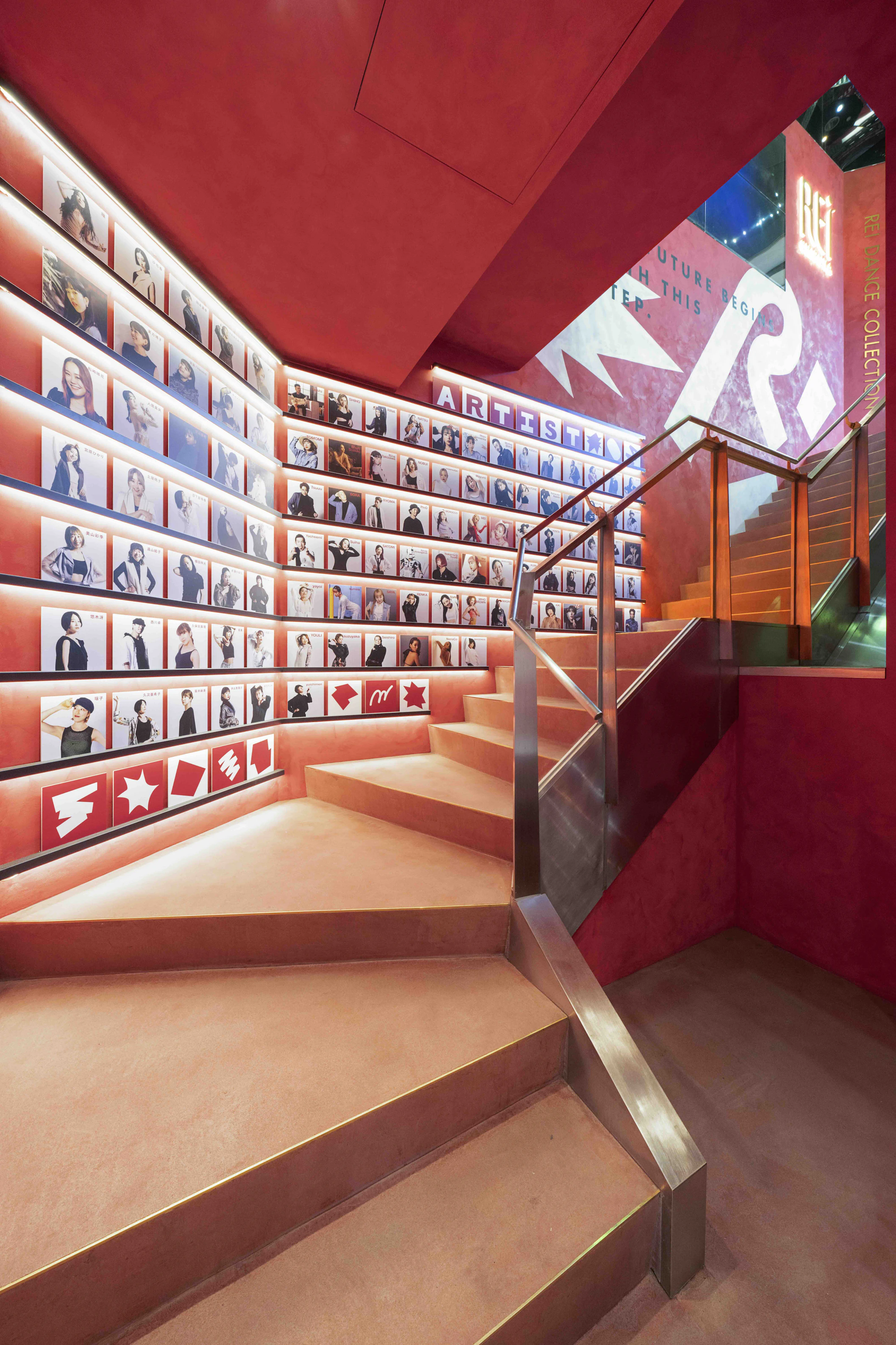 そろそろ残り少なく（´-`）【インド布絵】「GARWA DANCE」／送料込