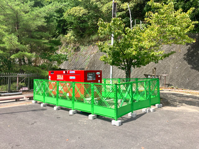 駐車場に設置した発電機