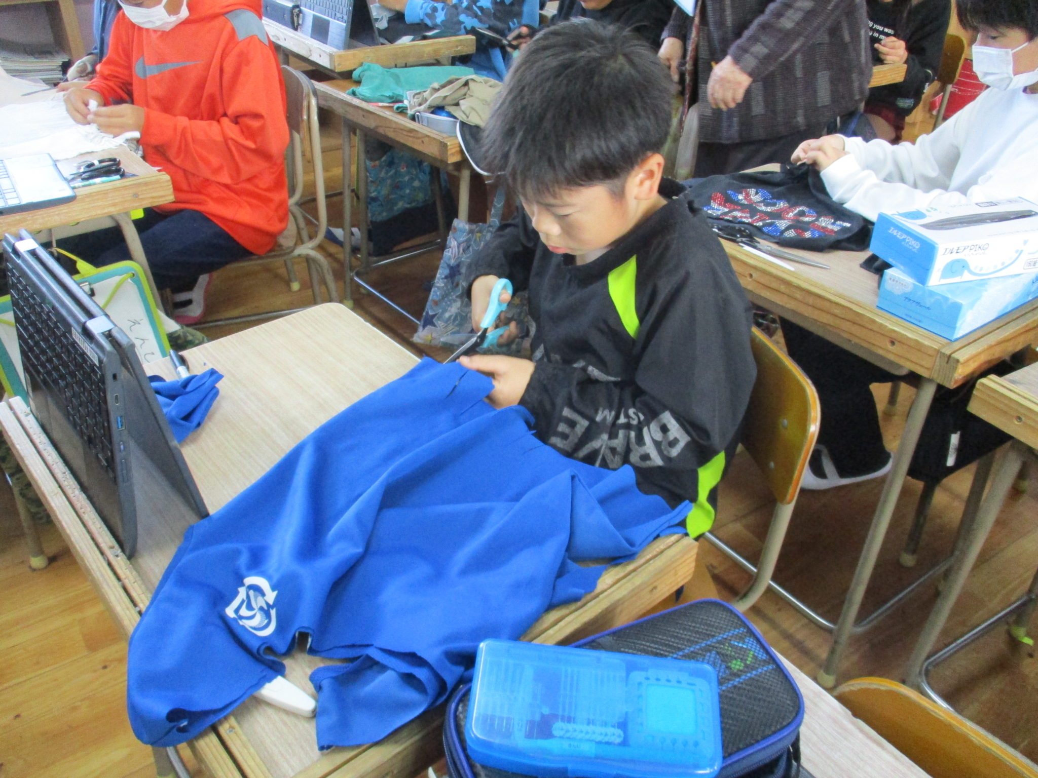 河東小学校の活動の様子