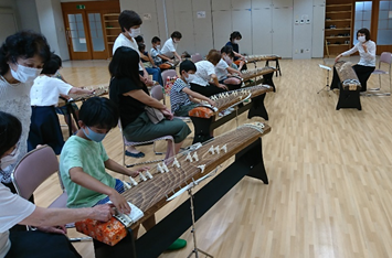 体験！日本の伝統文化　⑥琴
