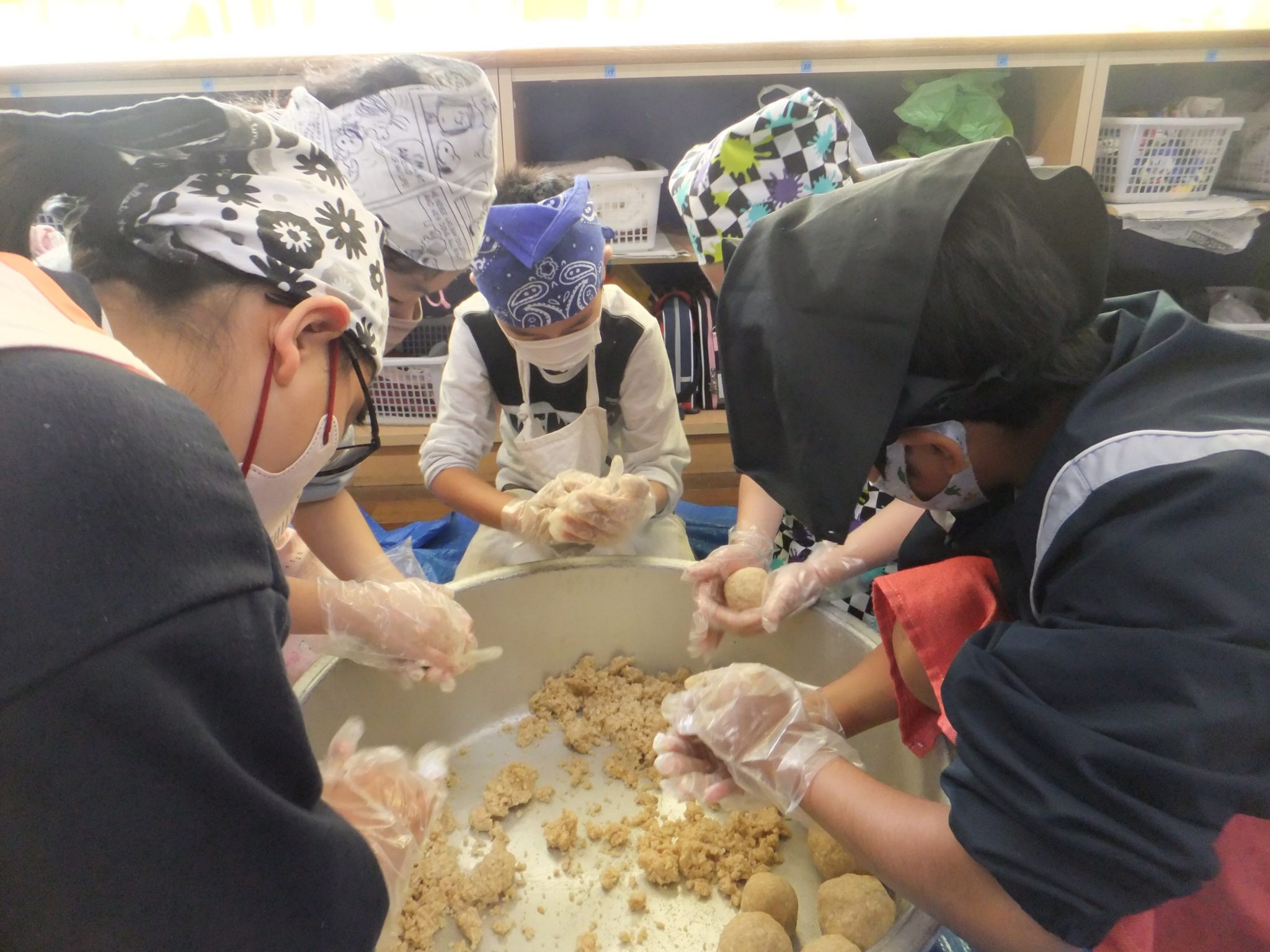 河東西小学校の活動の様子