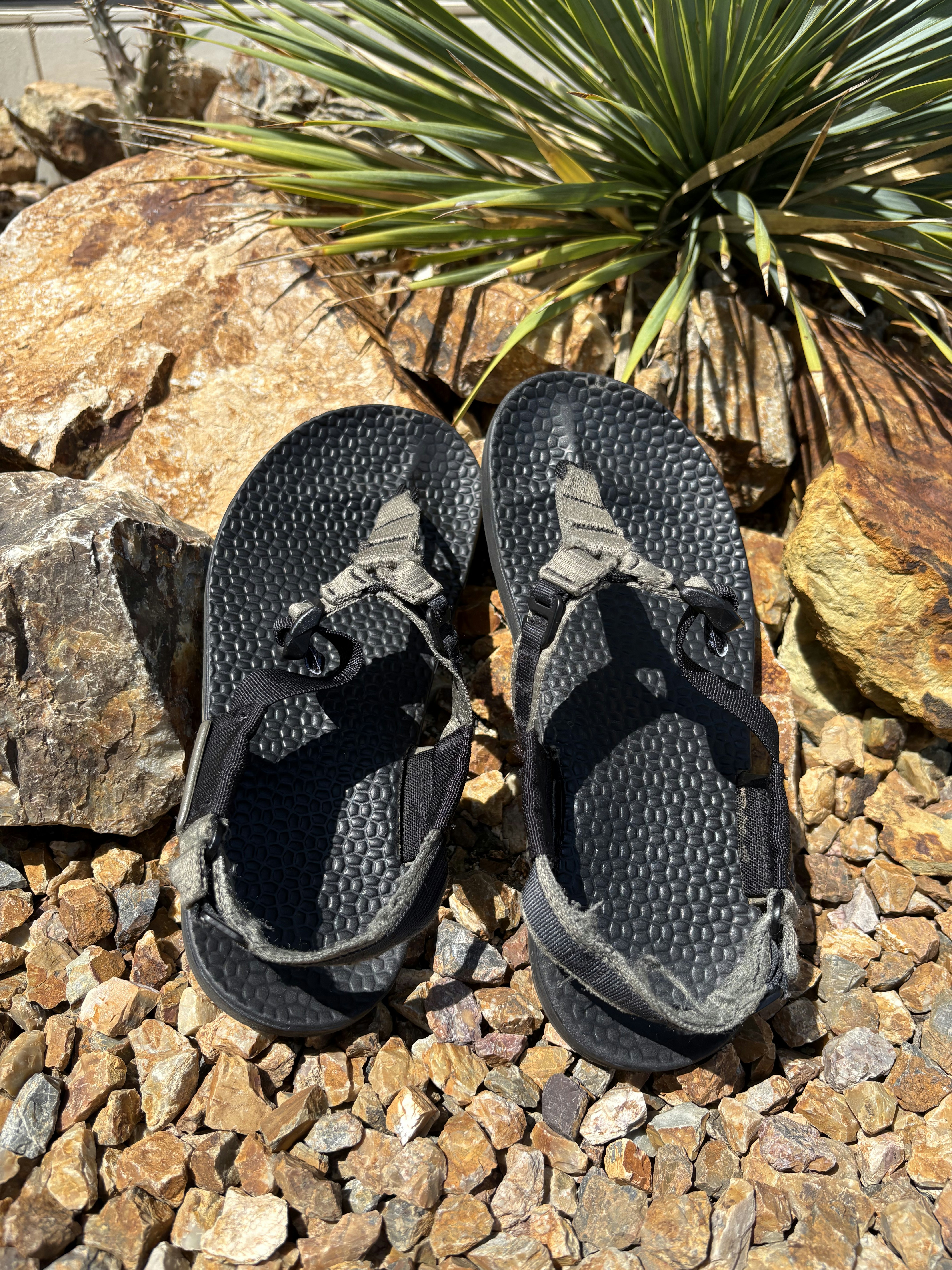 Bedrock Sandalsに出会って変わった、家族のアウトドアの足元｜歯科衛生士ファミリーが6年履いた本音レビュー