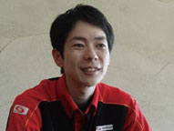 金田 恭行 氏