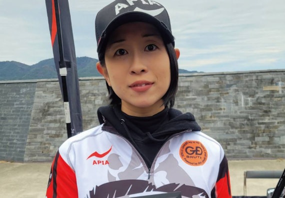 横山ひな