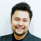 緒方　憲太郎氏の写真